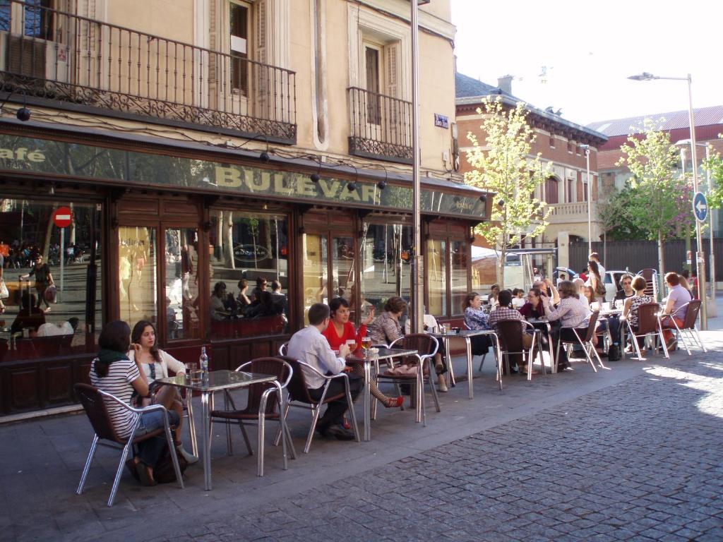 Hostal Castilla Madrid Eksteriør billede